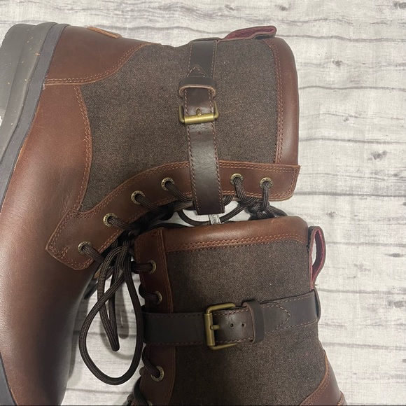 UGG Kesey Lace Up Booties - Picture 6 of 16